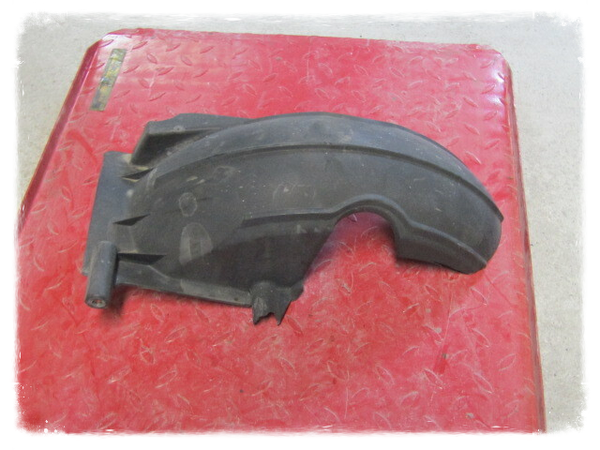 Daelim Delfino 125  Verkleidung Spritzschutz hinten