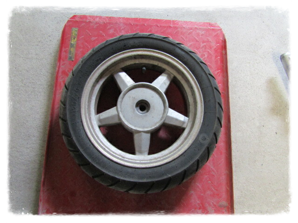 Daelim Delfino 125  Felge hinten