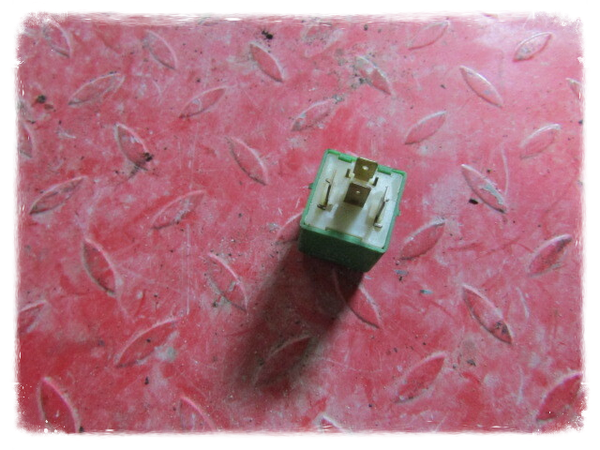 Daelim Delfino 125 Starter Relais Original