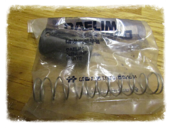 Daelim VC VL 125  Vergaserschieber Feder Original NEU 16022-KN6-9610-M1