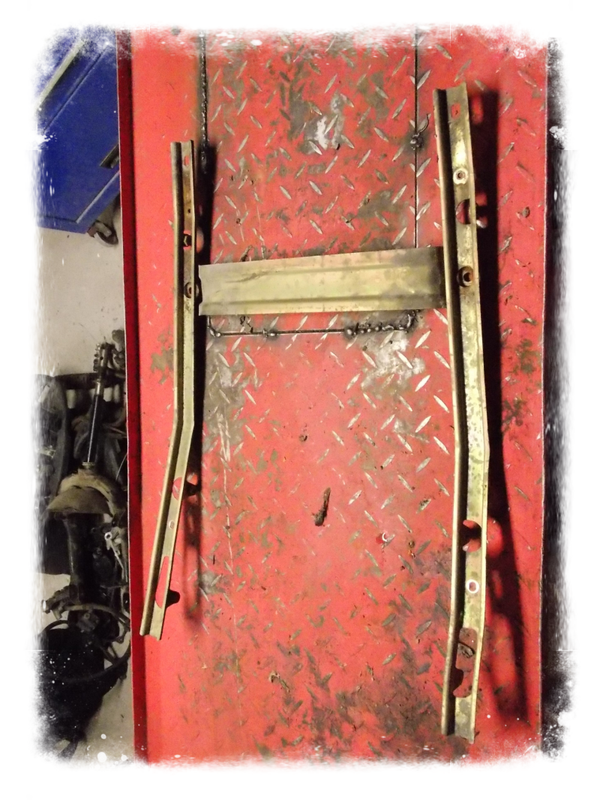 Honda Bali 50 Trittbrett Halterung