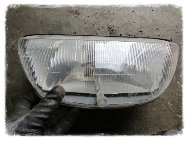 Yamaha Zest Scheinwerfer Plastik Version