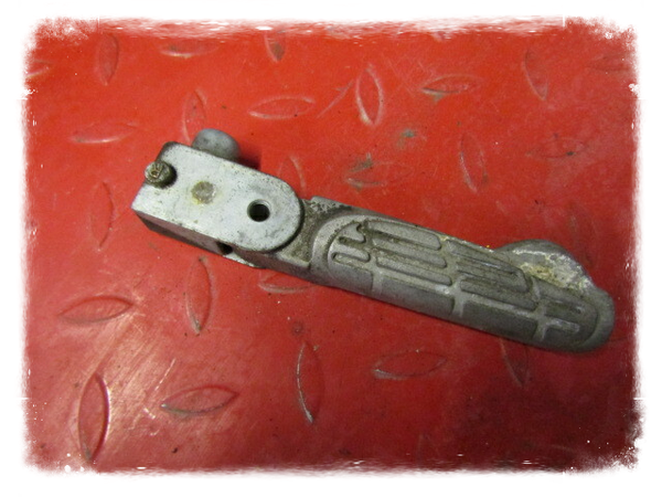 Kymco Yager GT 200 i  Fußraste rechts