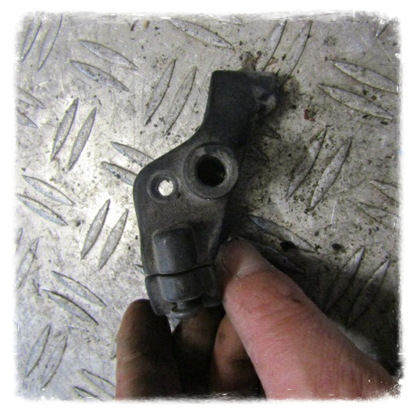 Peugeot 103 Bremsamatur Halterung