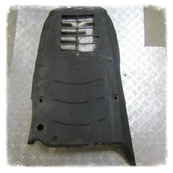 Suzuki Burgman UH 125  Verkleidung Unterboden