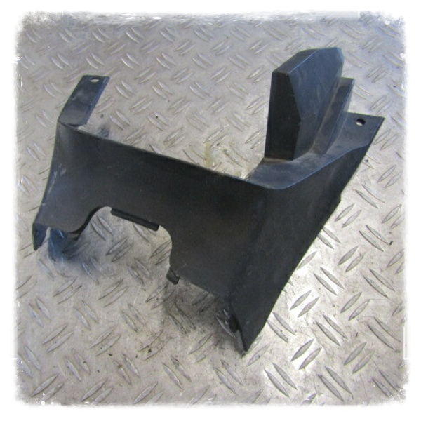 Suzuki Burgman UH 200 Verkleidung vorne Abdeckung unter Sitz