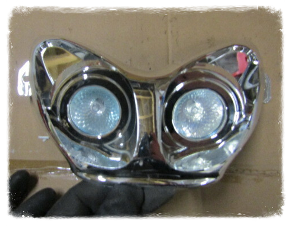 Yamaha Aerox STR8 Scheinwerfer