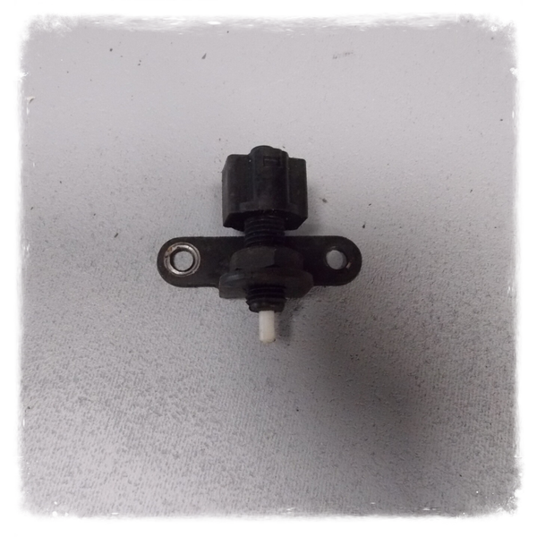 Vespa Cosa 200 Bremslichtschalter hinten