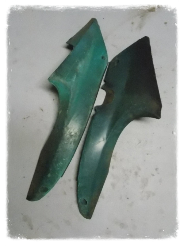 Yamaha Zest Verkleidung Trittbrett Seitenteile unten