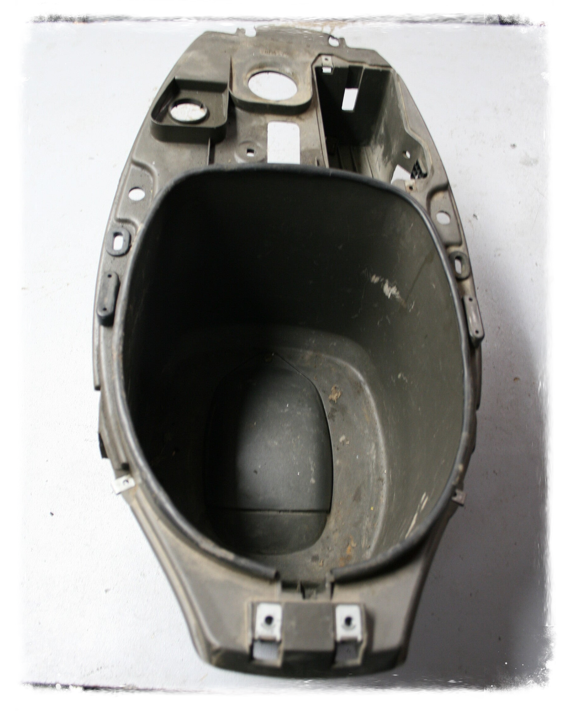 Piaggio TPH 50/80 Verkleidung Helmfach