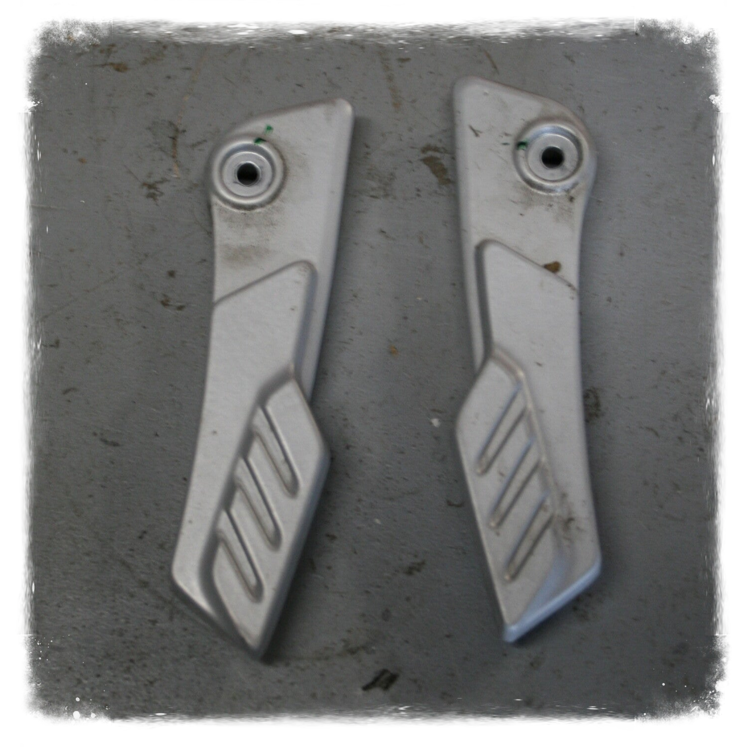 Piaggio One 50 Fussrasten