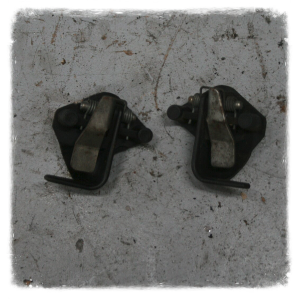 Vespa Cosa 200 Seiten Haube Schließer Schnapper Original