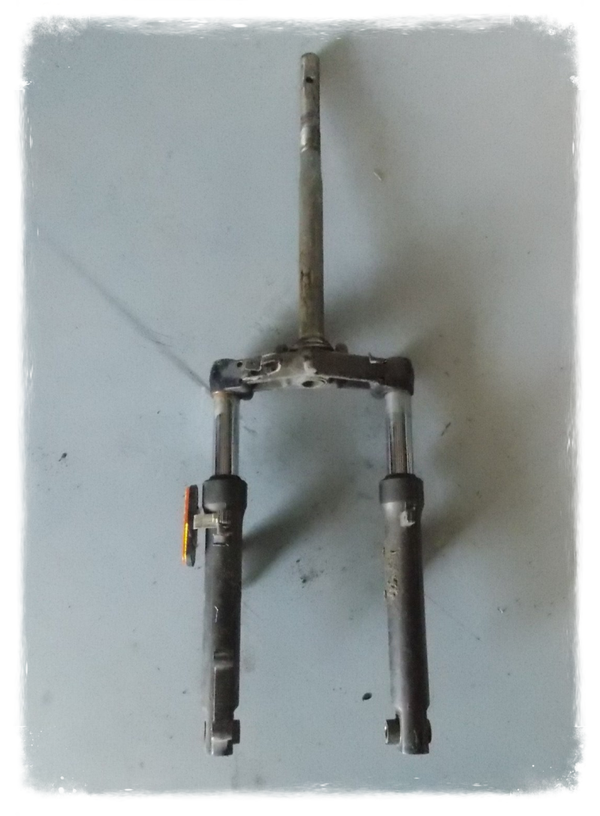 Kymco Agility Carry DJ  50 Gabel