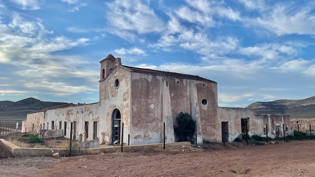 Cortijo del Fraile en el Parque Natural de Cabo de Gata