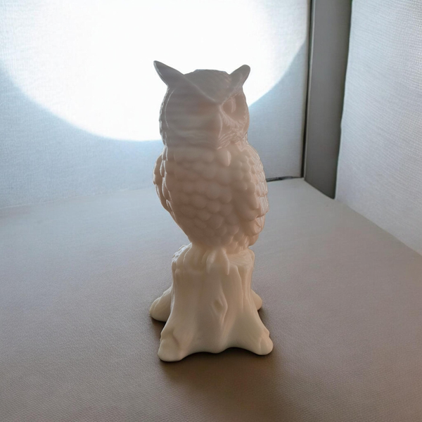 3D-Geprinte Uil op Boomstronk – 15 cm