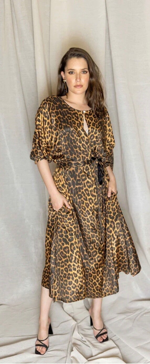 🔥 Fierce & Fabulous – Leopard Print Dress for Hire! 🔥