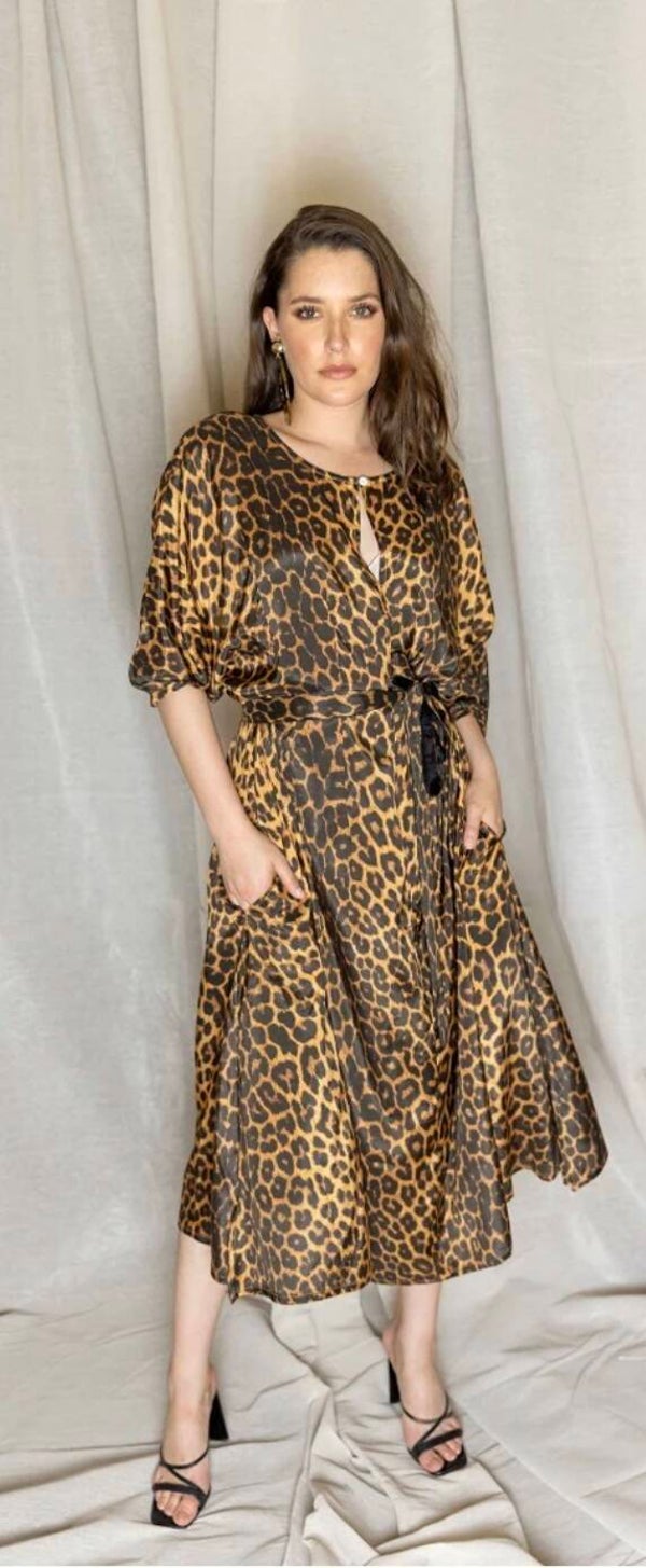 🔥 Fierce & Fabulous – Leopard Print Dress for Hire! 🔥