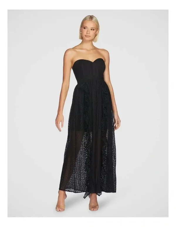 🖤 Timeless Black Strapless Gown 🖤