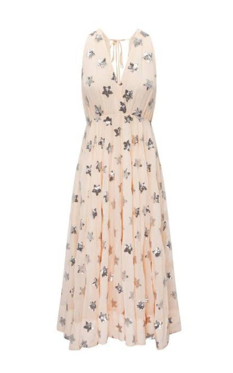 ✨ Shine Like a Star – Hire This Stunning Dress Today! ✨