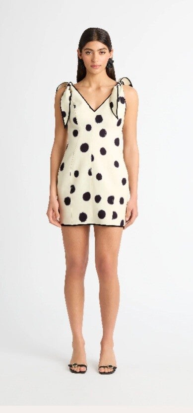 ⚫ SPOT ON STYLE – NOW FOR HIRE ⚪