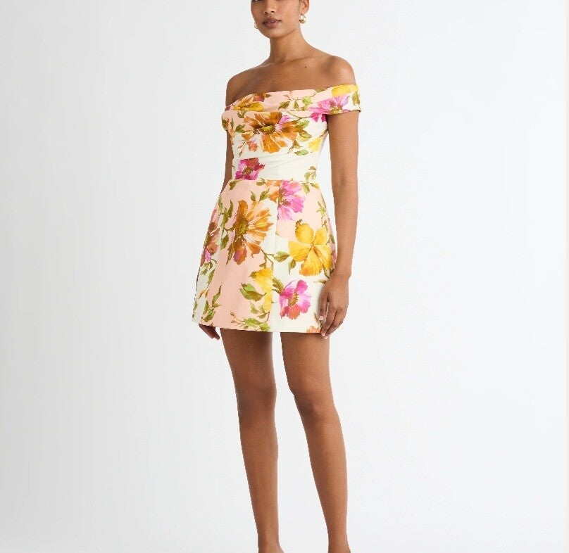 🌸 Stunning Floral Mini Dress 🌸