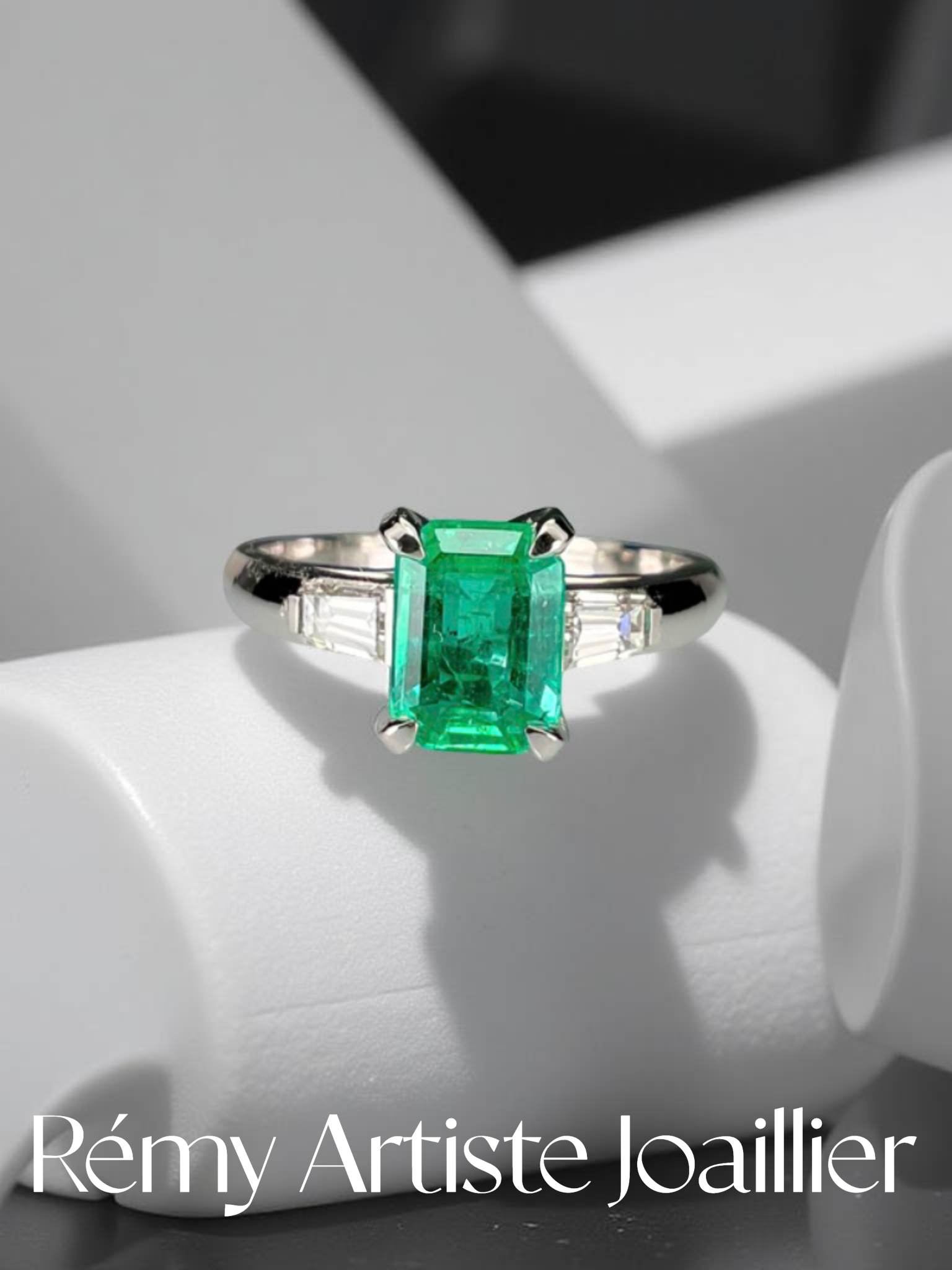 Bague Émeraude et Diamants