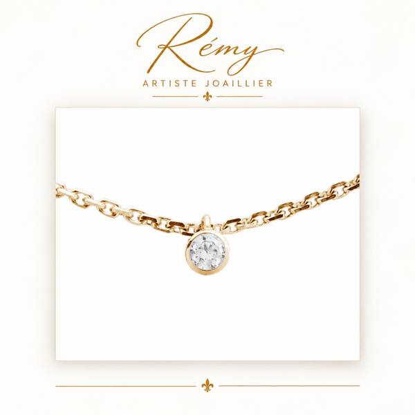 Collier solitaire serti clos – Or jaune 750 – Diamant GVS 0,15 ct