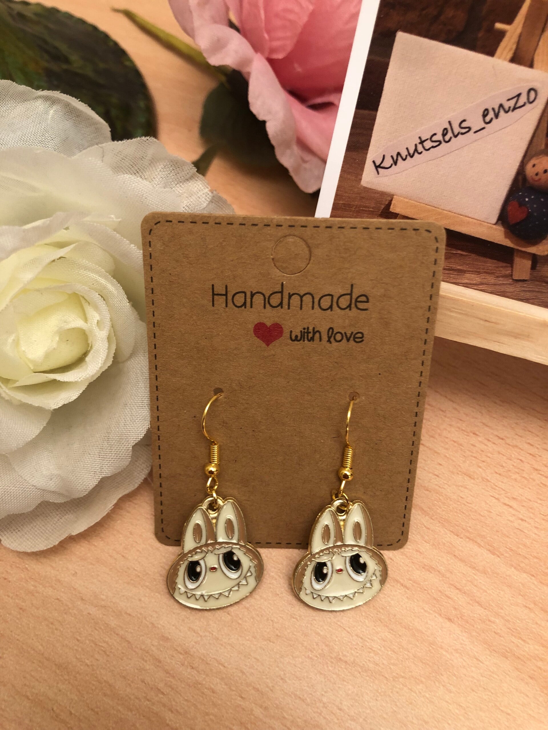 Oorbellen Labubu gezicht