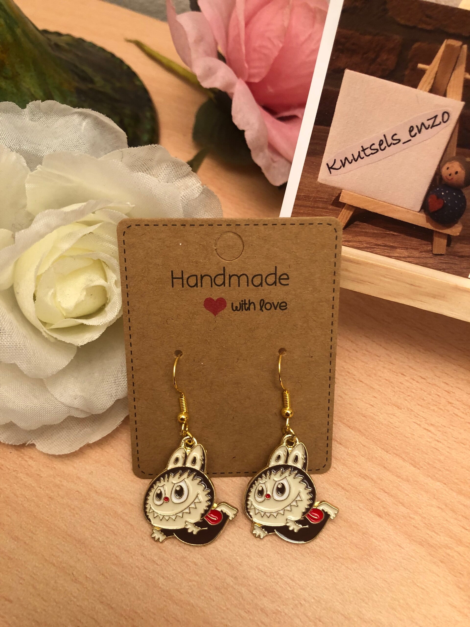 Oorbellen Labubu superheld