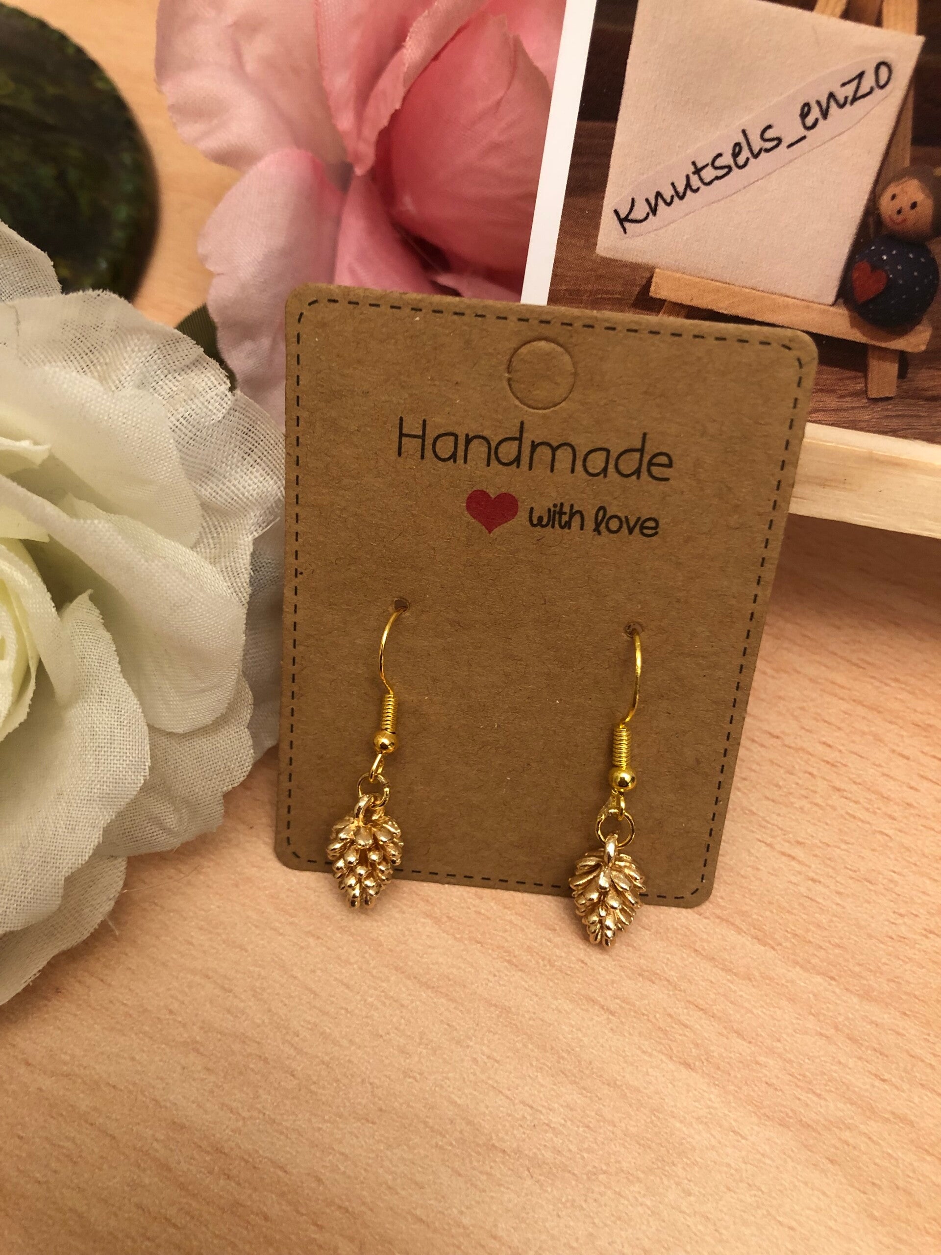 Oorbellen dennenappel