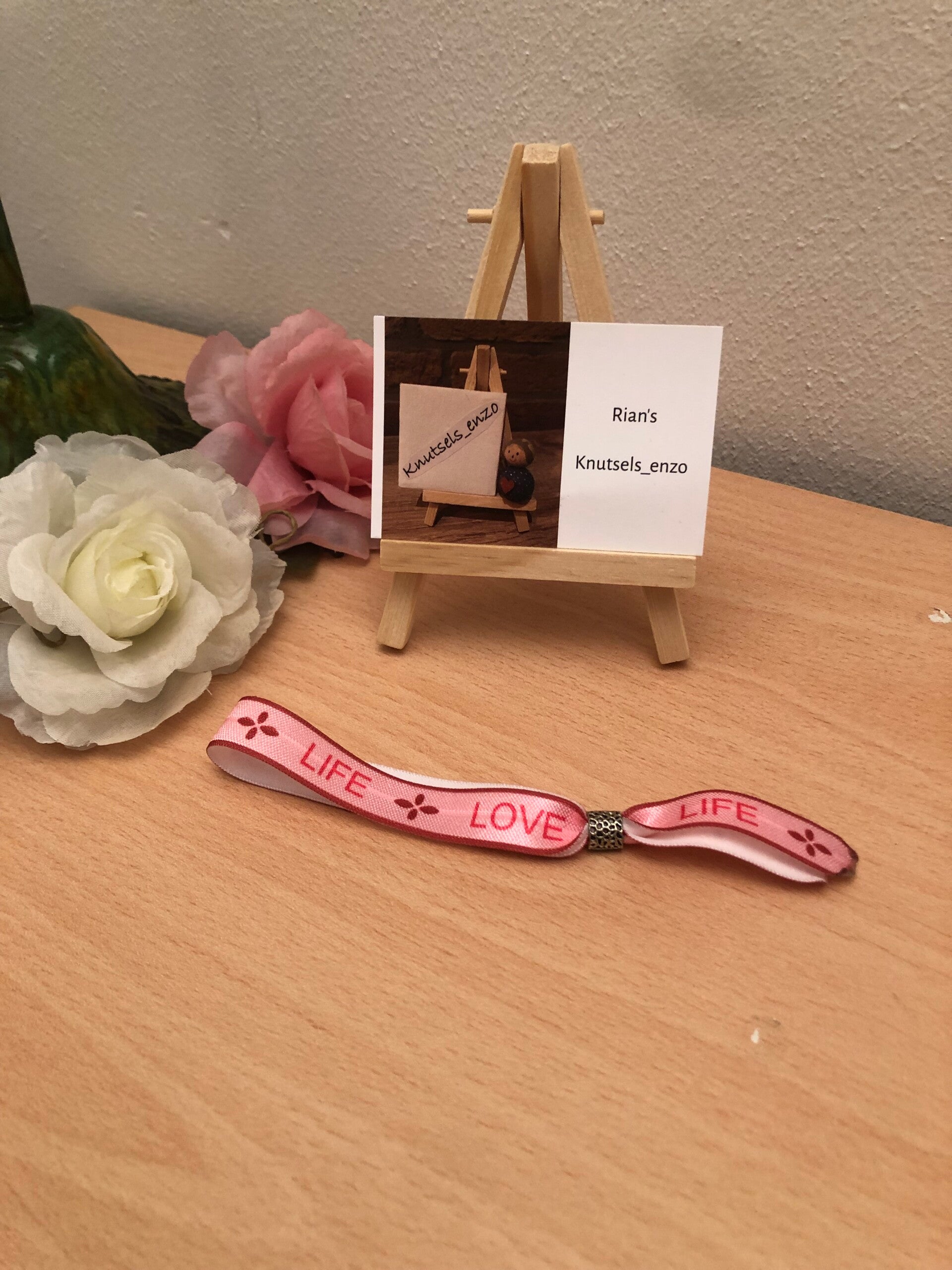 Armbandje lint: LOVE