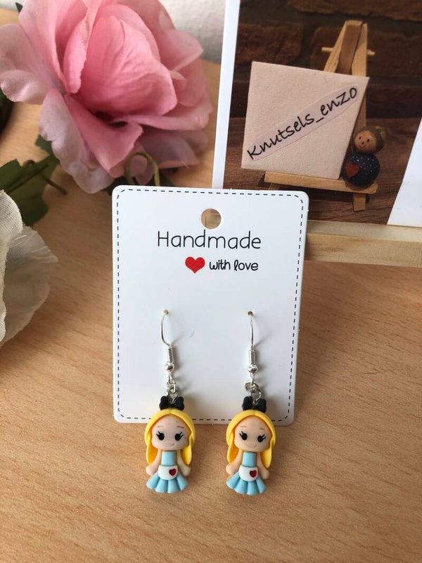 Oorbellen Alice in Wonderland klein