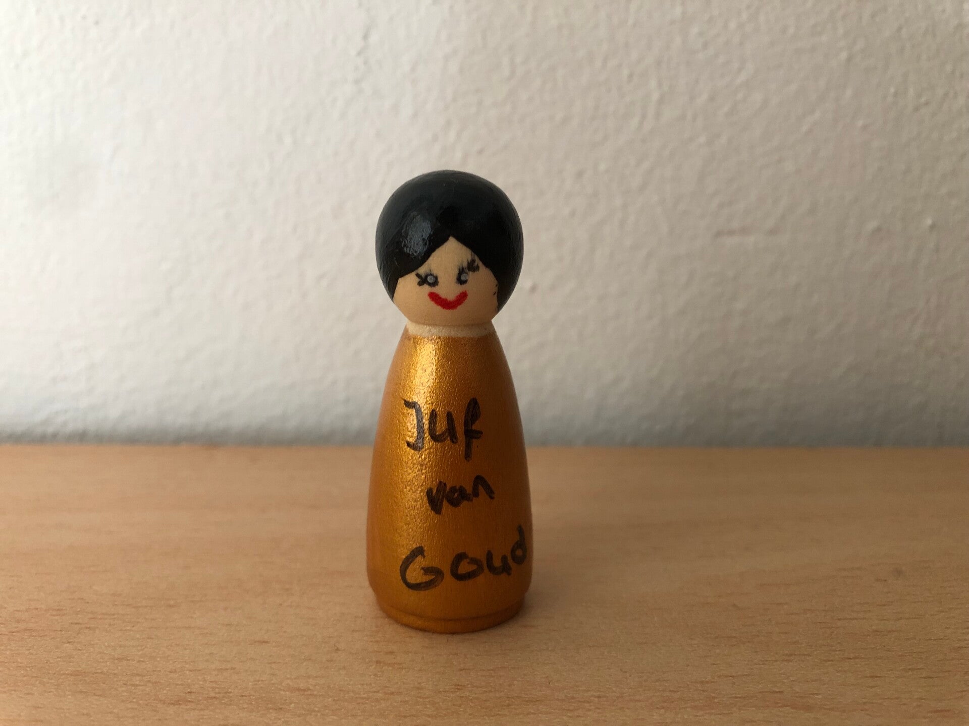 Pegdoll Juf van Goud/ zwart (middel)