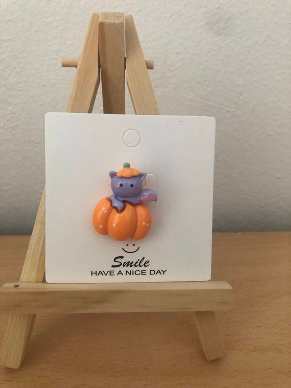 Broche Halloween muis in pompoen