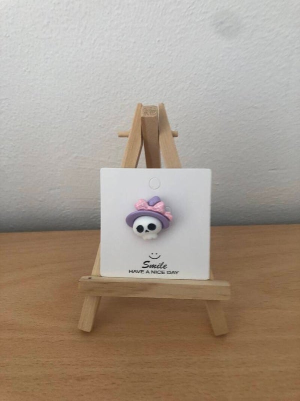 Broche Halloween doodshoofd heksenhoed