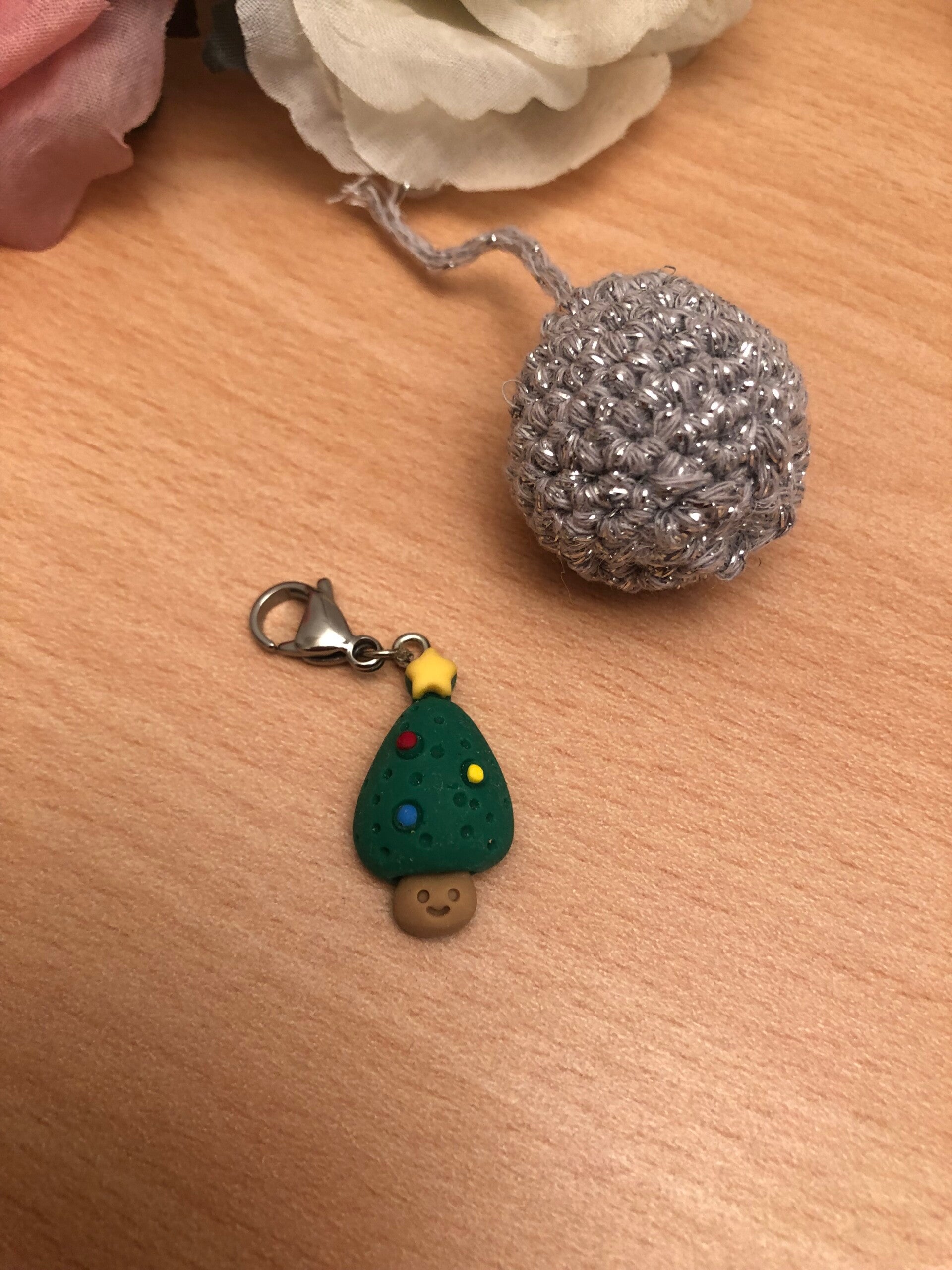 Steekmarkeerder kerstboom gezichtje