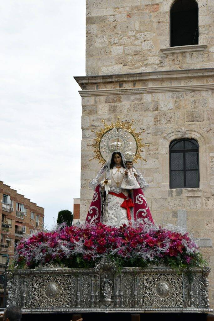 23-mayo-2021-misa-plaza-mayor-2-683x1024-standard.jpg