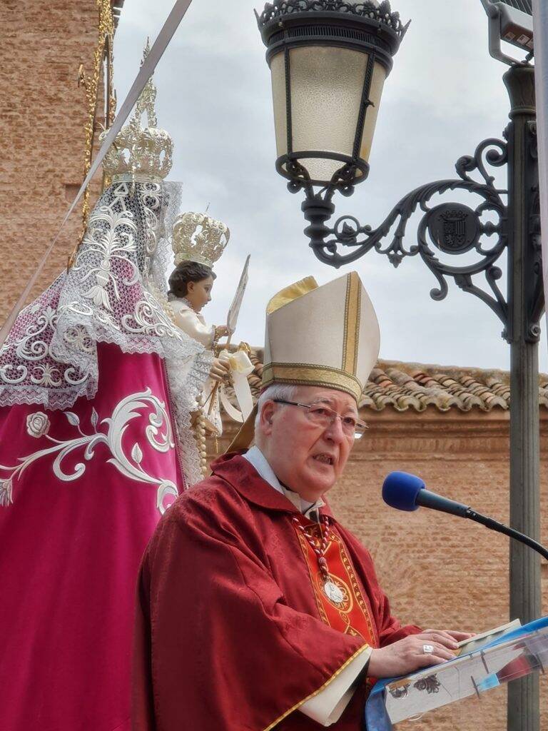 23-mayo-2021-misa-plaza-mayor-7-768x1024-standard.jpg