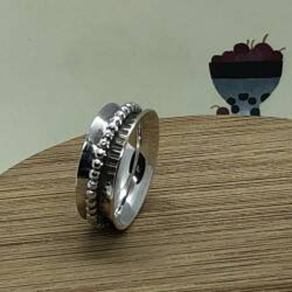 Maat 17,4 zilveren anticlastische ring met pareldraad