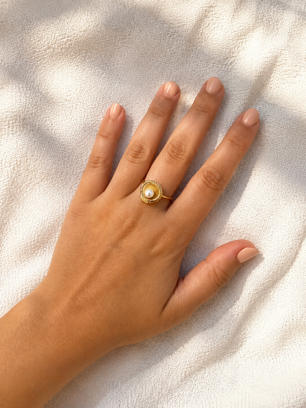 Bague acier inoxydable coquillage avec perle nacrée