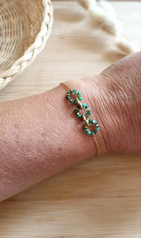 Bracelet acier inoxydable doré pierre vertes