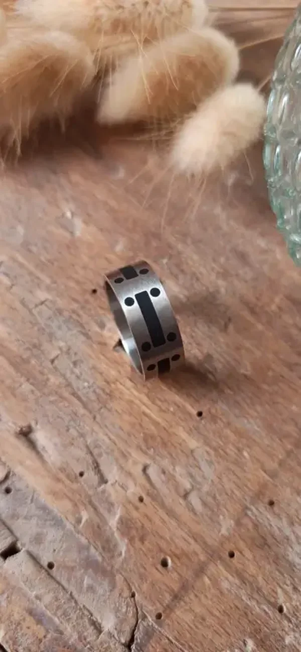 Bague acier motif homme ou femme