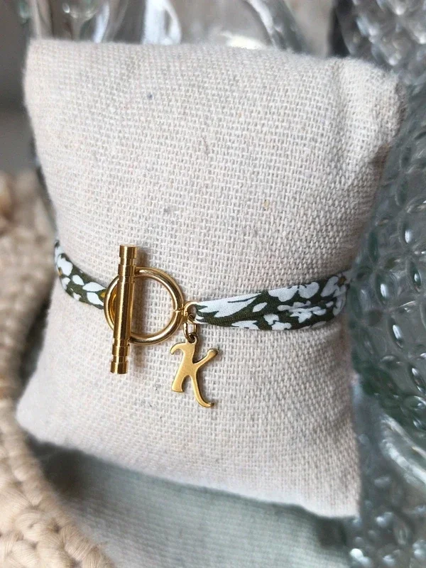 Bracelet Liberty fermoir OT lettre K