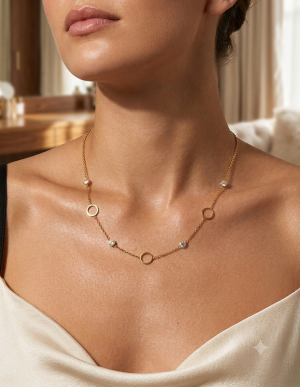 Collier acier inoxydable anneaux et strass