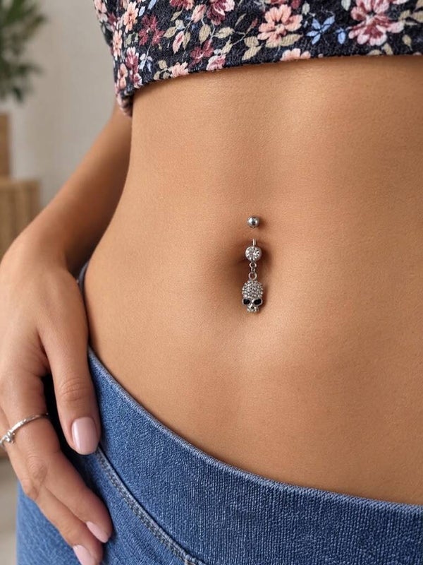 Piercing nombril tête de mort en strass