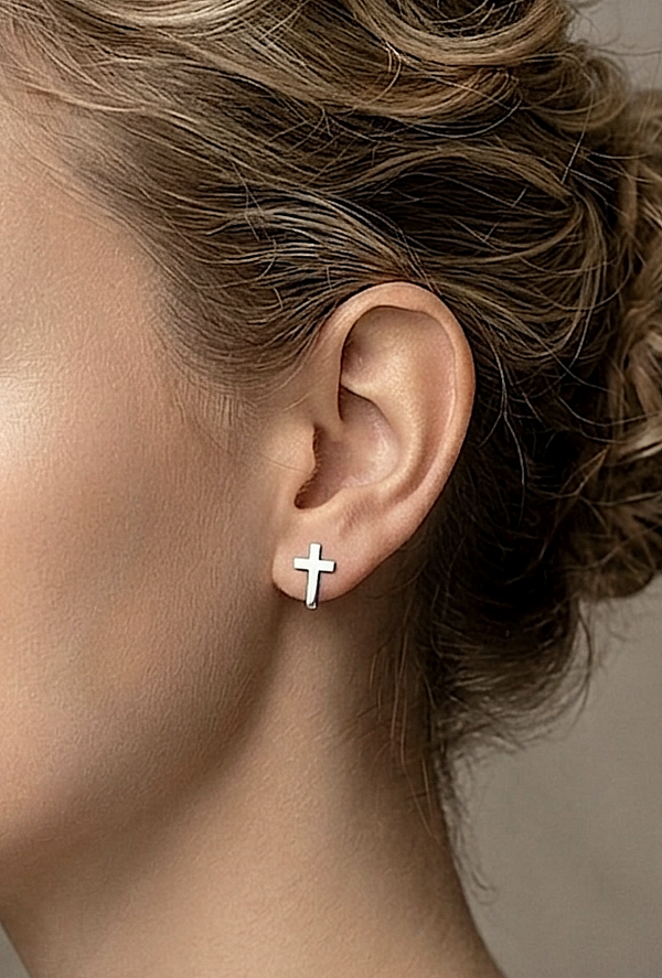Boucles d'oreilles clous mini croix