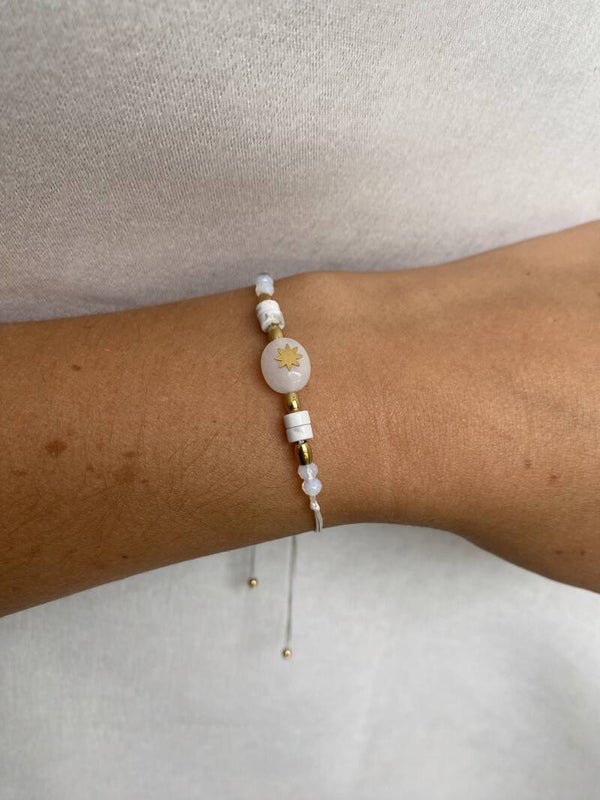 Bracelet cordons blancs pierre opaque