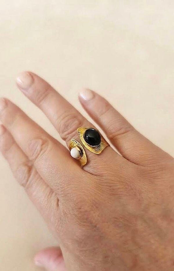 Bague large ouverte pierres noire et blanche