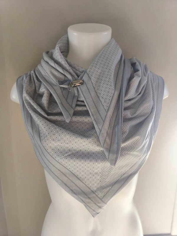 Foulard triangle à clip bretelles
