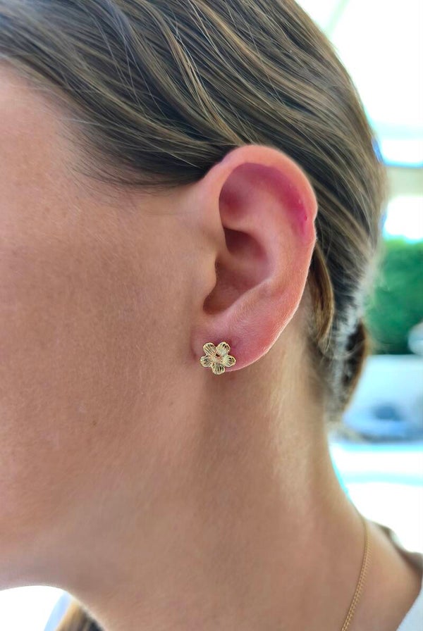 boucle d'oreilles clous petites fleurs